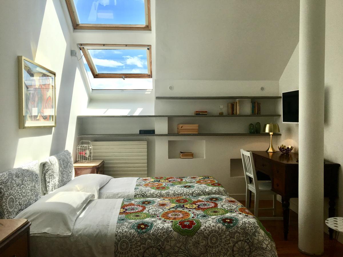 Mansarda Bellini 84 Hotel Napoli Bagian luar foto